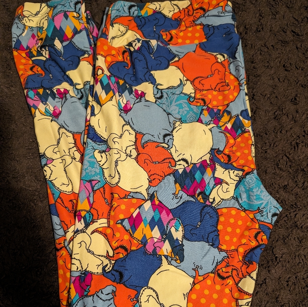 Lularoe TC Disney Oogie Boogie Leggt